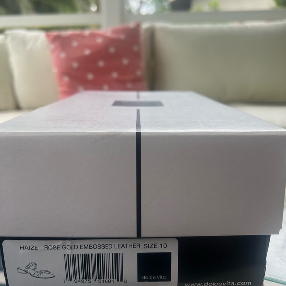 Dolce Vita Gold Heeled Sandals Elegant Design - Picture 4 of 4